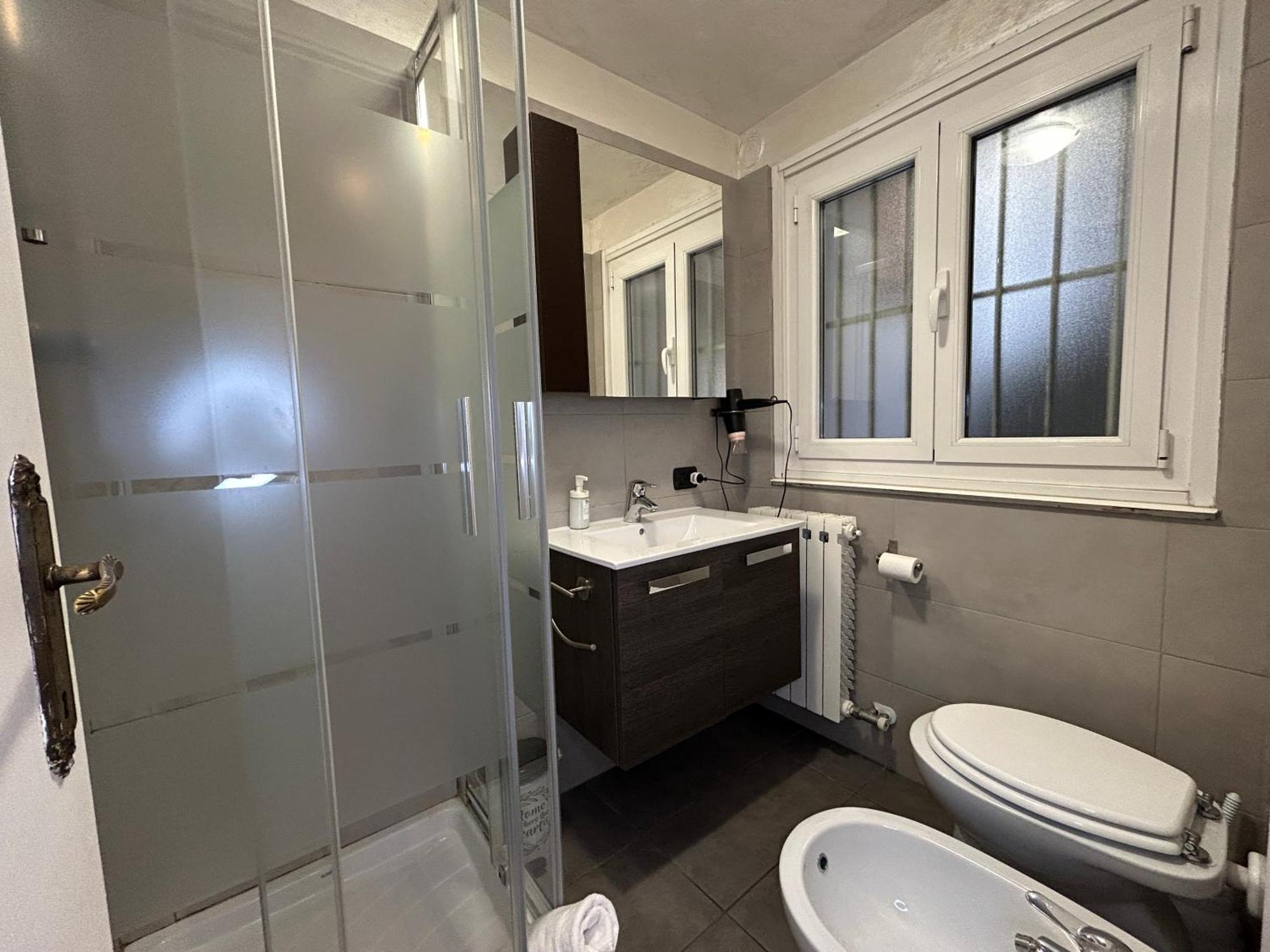 Alessandro 82 - Immobili E Soluzioni Rent Bergamo Exteriör bild