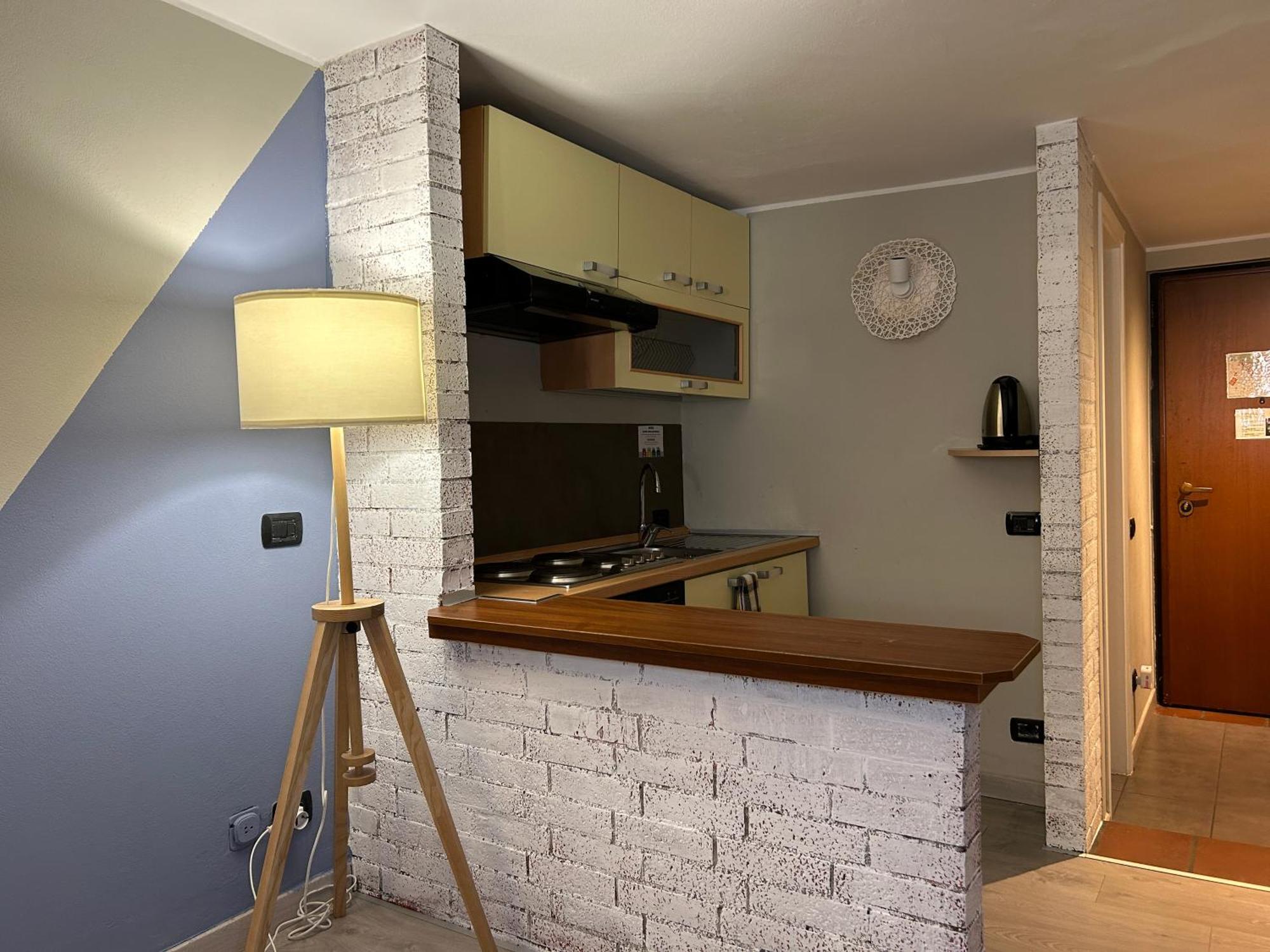 Alessandro 82 - Immobili E Soluzioni Rent Bergamo Exteriör bild